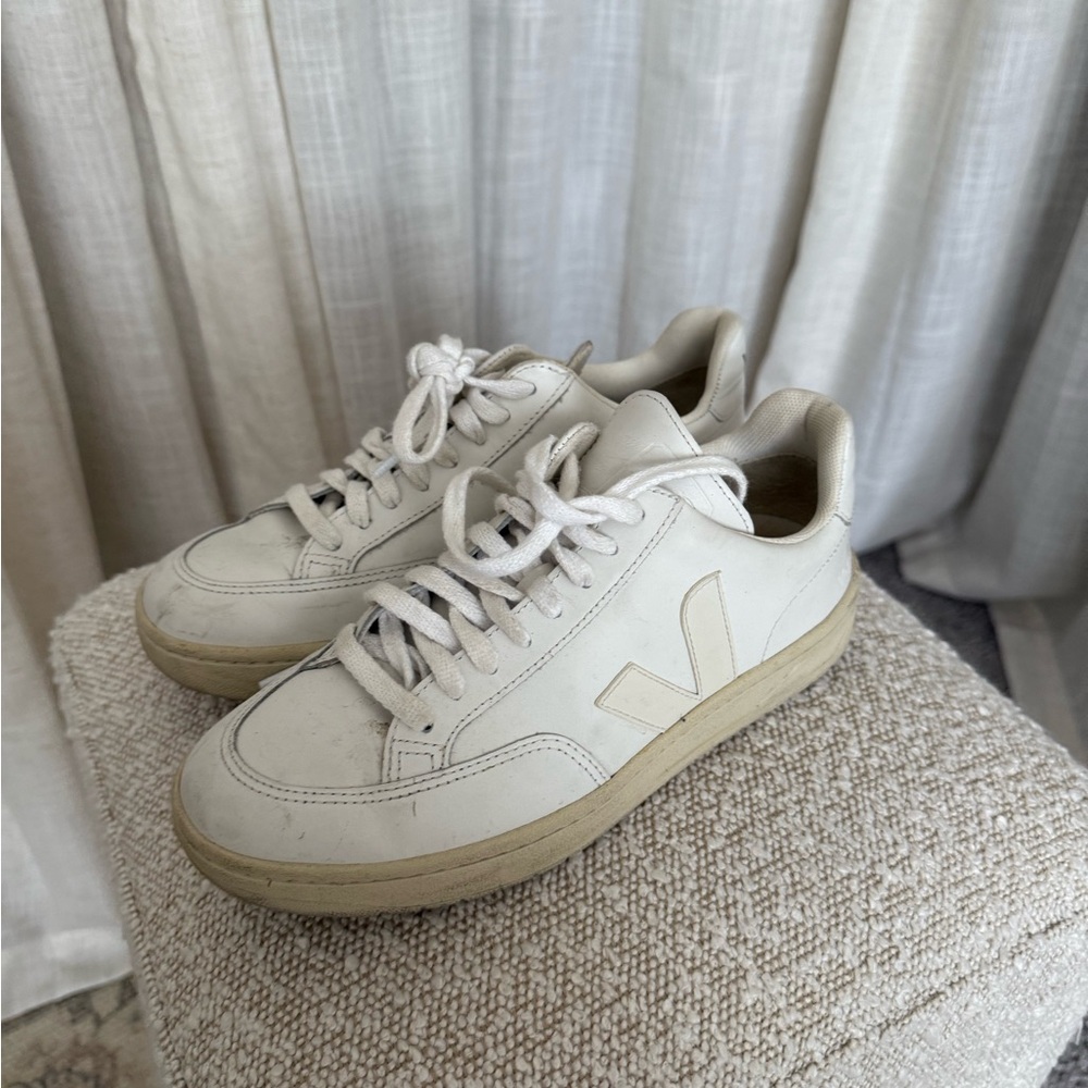 Veja Womens White Sneakers